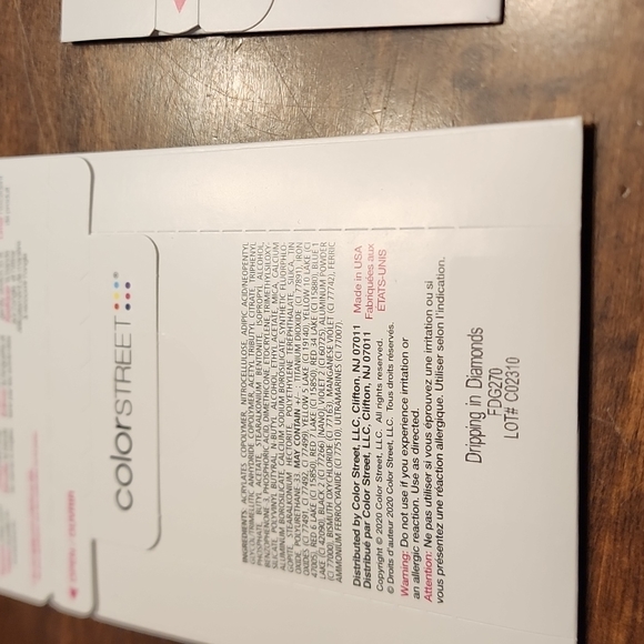 Color Street lot Dripping in Diamonds and Wraping it Up Holiday nail polish sets - Picture 5 of 5